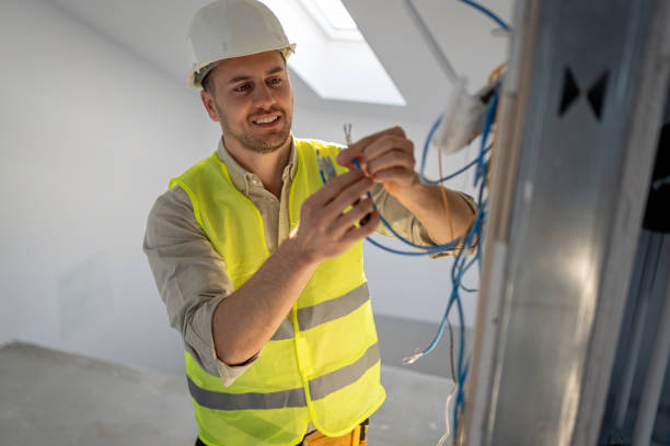 Best Electrical Outlet Repair  in Hodgkins, IL